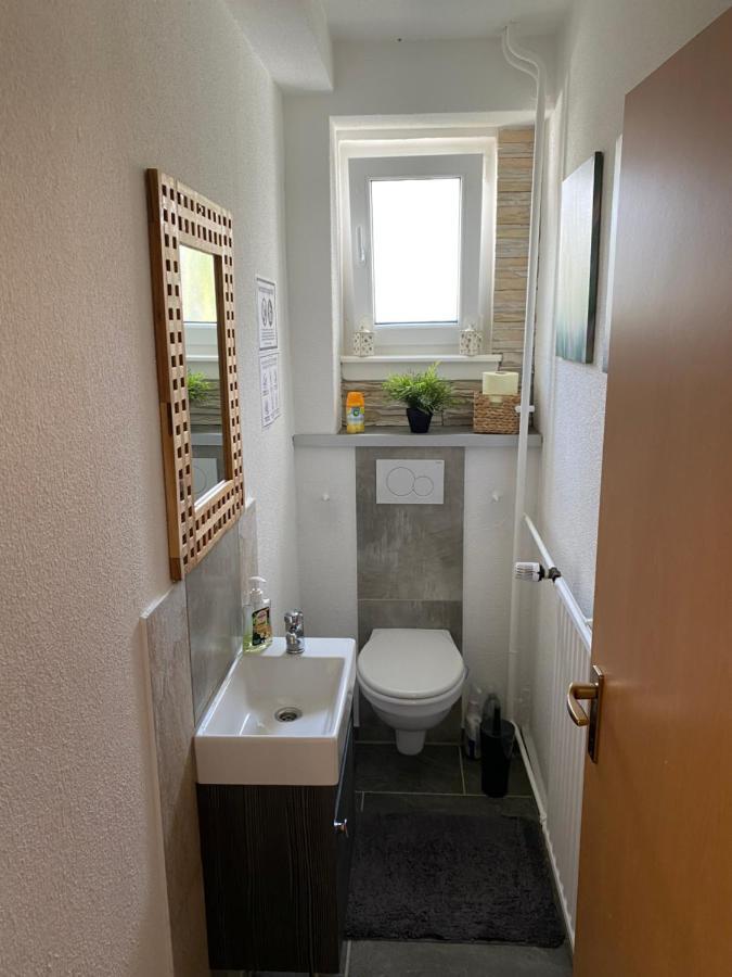 Kleines Apartment Mit Begehbarer Dusche Im Schlafzimmer Eberbach  Ngoại thất bức ảnh